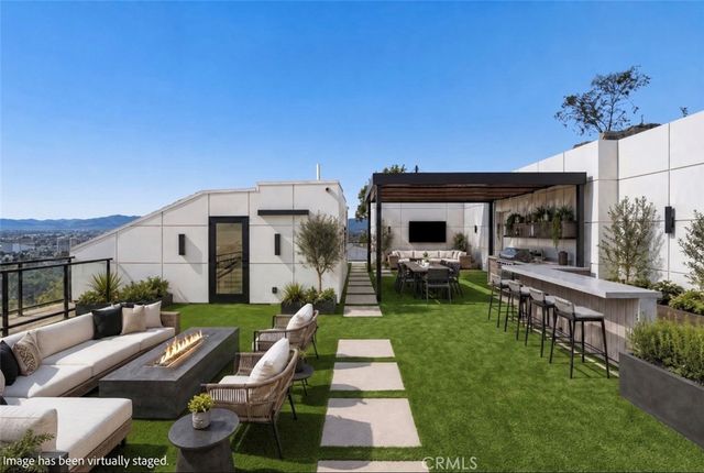 4016 Oakfield Drive, Sherman Oaks, CA 91423