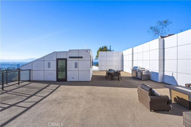 4016 Oakfield Drive, Sherman Oaks, CA 91423