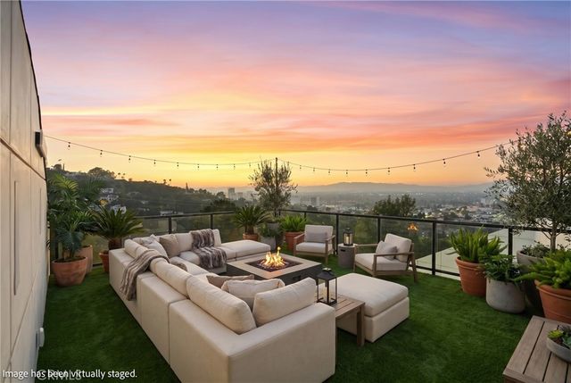 4016 Oakfield Drive, Sherman Oaks, CA 91423