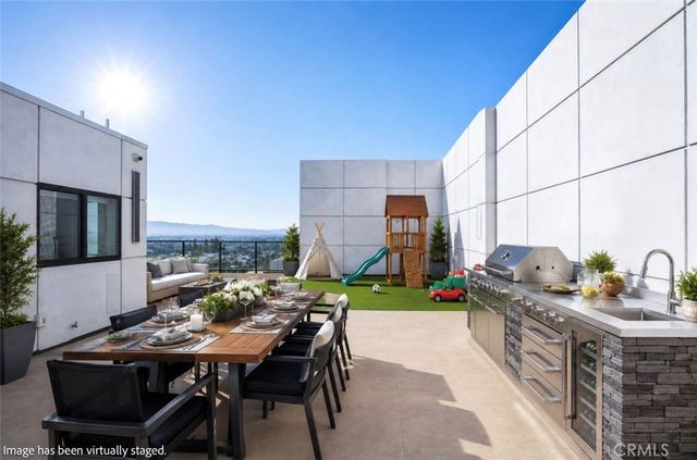 4016 Oakfield Drive, Sherman Oaks, CA 91423