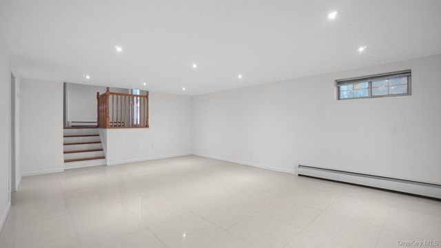 22 Marshall Lane, Westbury, NY 11590