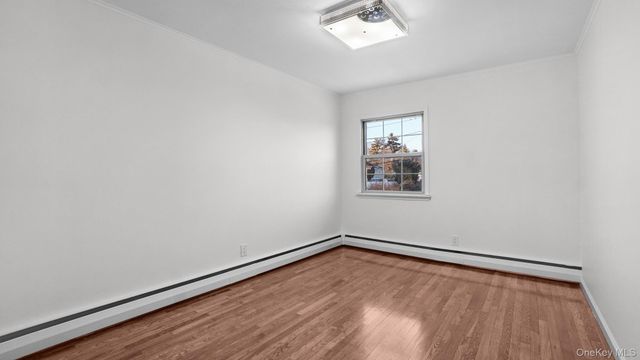 22 Marshall Lane, Westbury, NY 11590