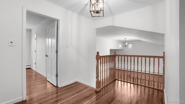 22 Marshall Lane, Westbury, NY 11590