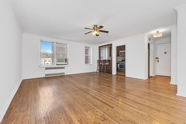 6714 108th St Apt 2G, New York City, NY 11375
