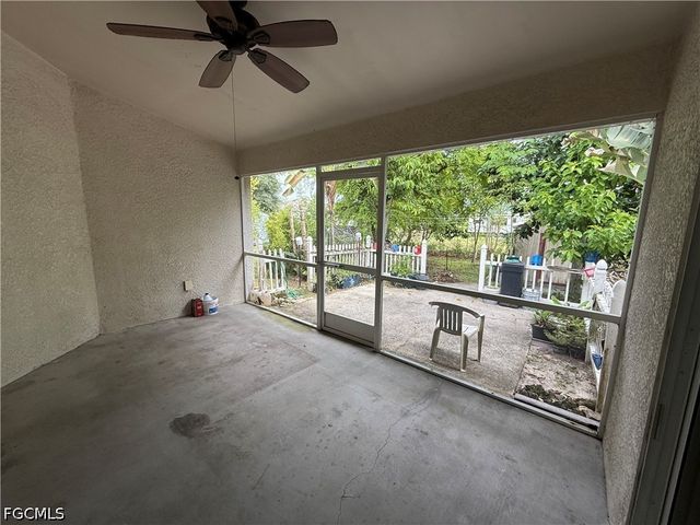 2800 41st ST SW, Lehigh Acres, FL 33976