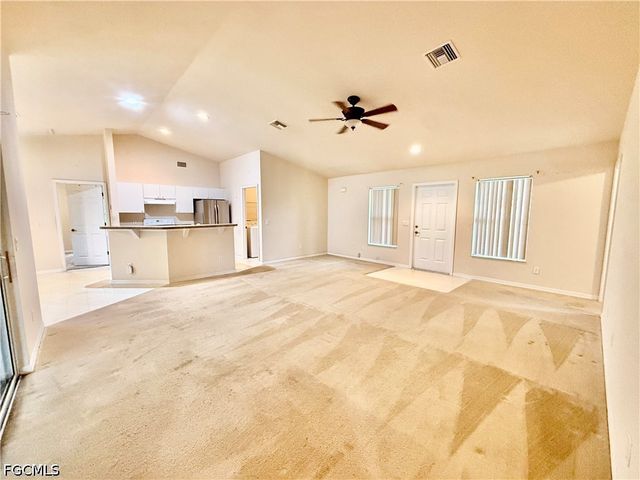 2800 41st ST SW, Lehigh Acres, FL 33976