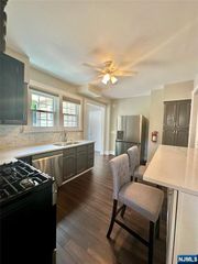 106 Clarendon Place, Hackensack, NJ 07601