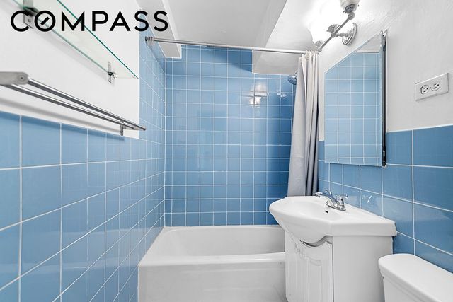 240 E 55th St Apt 4A, New York City, NY 10022