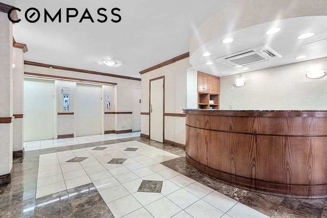 240 E 55th St Apt 4A, New York City, NY 10022