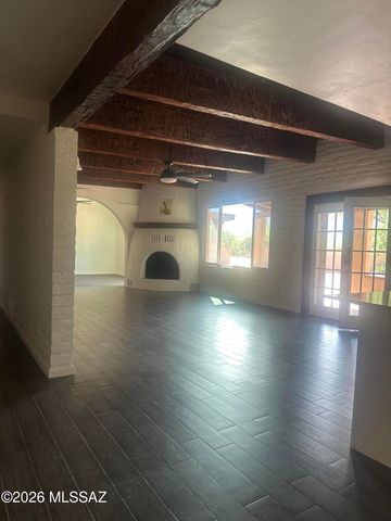 16290 N Chapulin Way N, Tucson, AZ 85739
