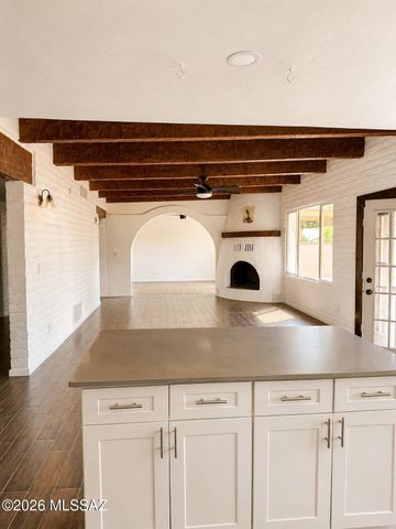 16290 N Chapulin Way N, Tucson, AZ 85739