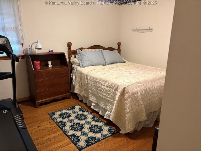 709 S Ritchie Avenue, Ravenswood, WV 26164