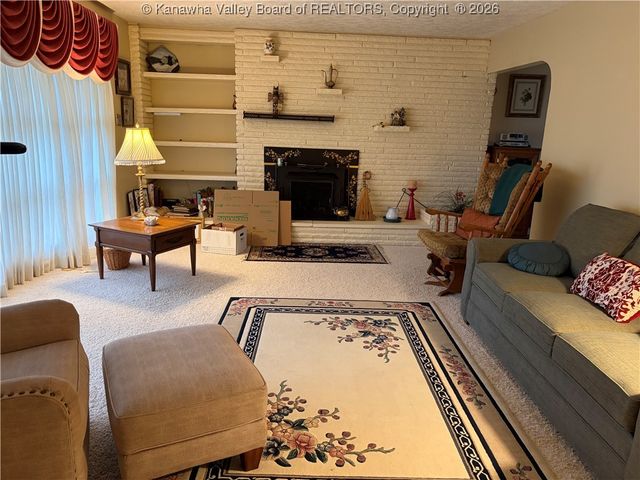 709 S Ritchie Avenue, Ravenswood, WV 26164