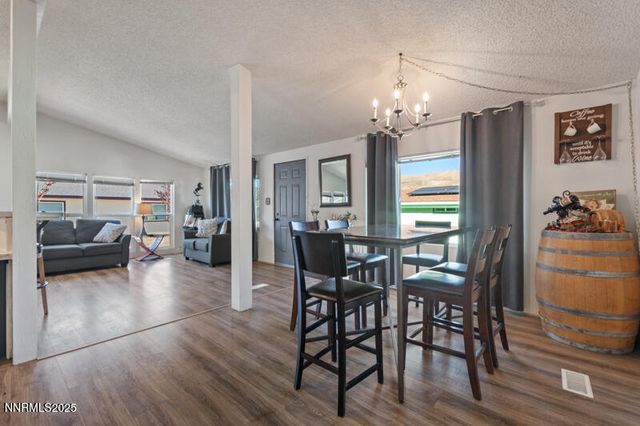 50 Cour De La Celedon Court, Sparks, NV 89434