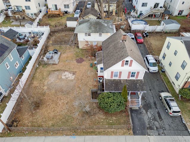165 Gurnee Avenue, Haverstraw, NY 10927