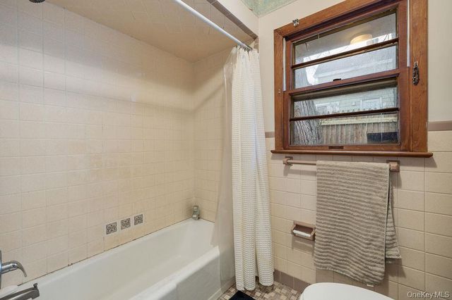 165 Gurnee Avenue, Haverstraw, NY 10927