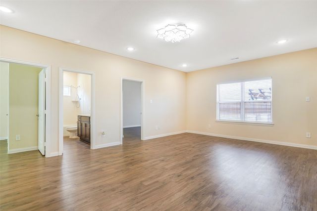 619 Excelsior Drive, Waxahachie, TX 75165