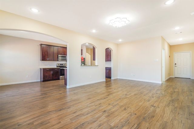 619 Excelsior Drive, Waxahachie, TX 75165