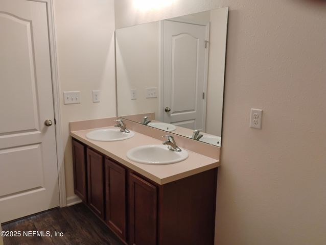 5846 CALVARY Drive, Jacksonville, FL 32244