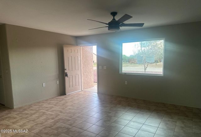 5065 N Sabi Road, Marana, AZ 85653