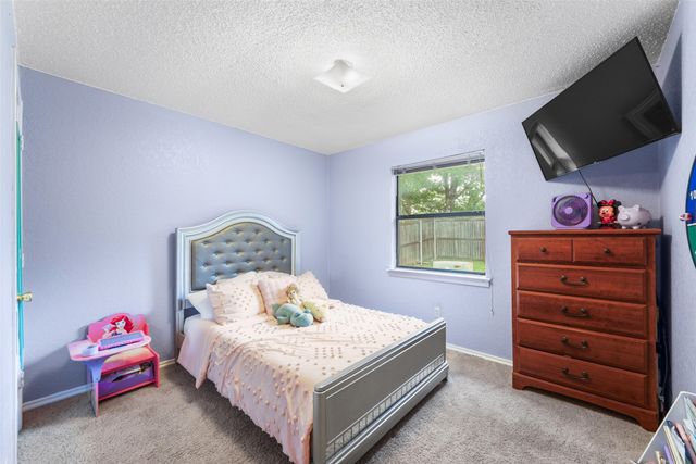 6117 Courtside Drive, Watauga, TX 76148