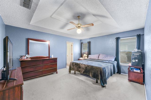 6117 Courtside Drive, Watauga, TX 76148