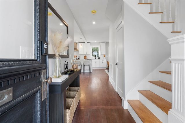 10 King Ter, Beverly, MA 01915