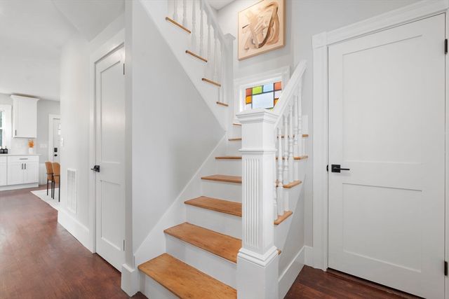 10 King Ter, Beverly, MA 01915