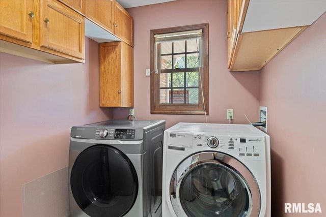 3113 Autumn Wood Drive, Springfield, IL 62704