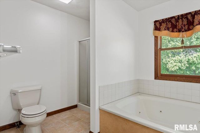 3113 Autumn Wood Drive, Springfield, IL 62704