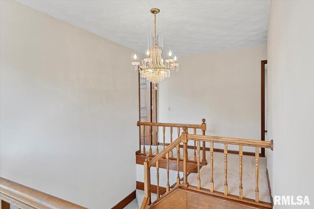 3113 Autumn Wood Drive, Springfield, IL 62704