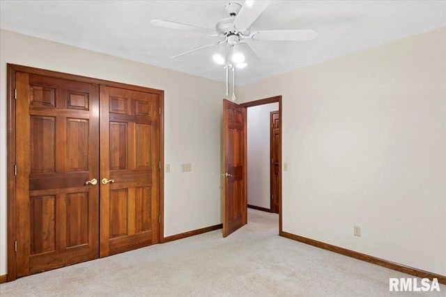 3113 Autumn Wood Drive, Springfield, IL 62704