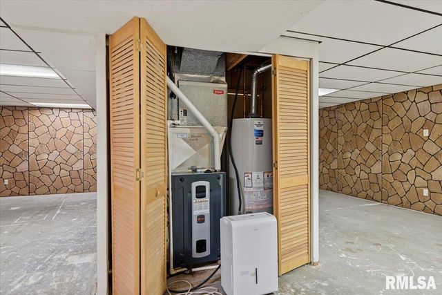 3113 Autumn Wood Drive, Springfield, IL 62704