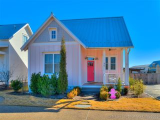 45 Center Lane S, Carlton Landing, OK 74432