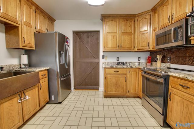 22451 Alabama Highway 157, Town Creek, AL 35672