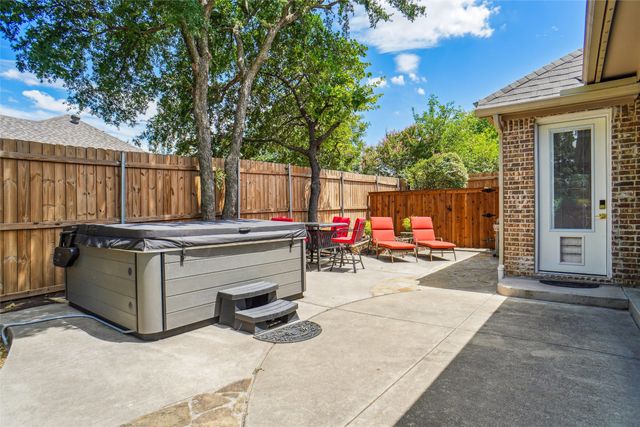 3240 Evan Drive, Hurst, TX 76054