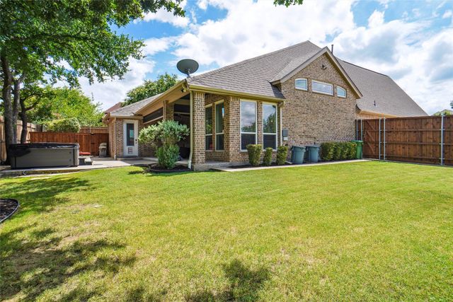 3240 Evan Drive, Hurst, TX 76054