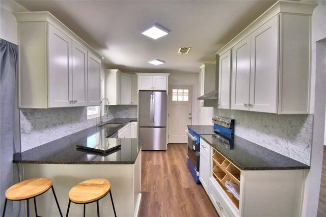 109 2ND JPV STREET, Winter Haven, FL 33880