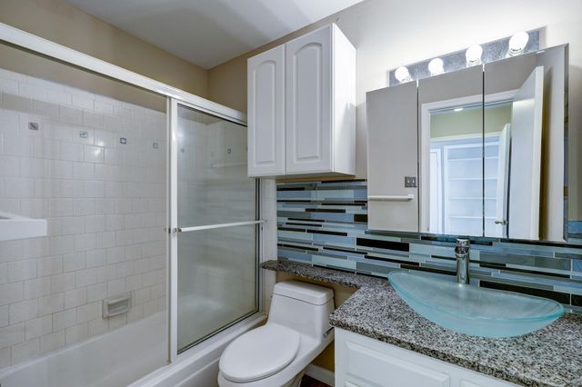 3500 Tangle Brush Drive 119, The Woodlands, TX 77381