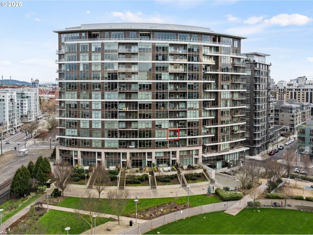 949 Nw OVERTON St 608, Portland, OR 97209