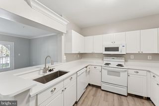 4561 STRUTFIELD LN #3106, Alexandria, VA 22311
