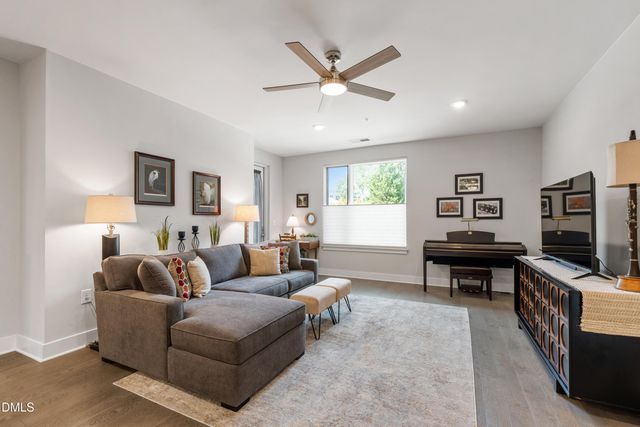 105 Chatham Walk Lane 204, Cary, NC 27511