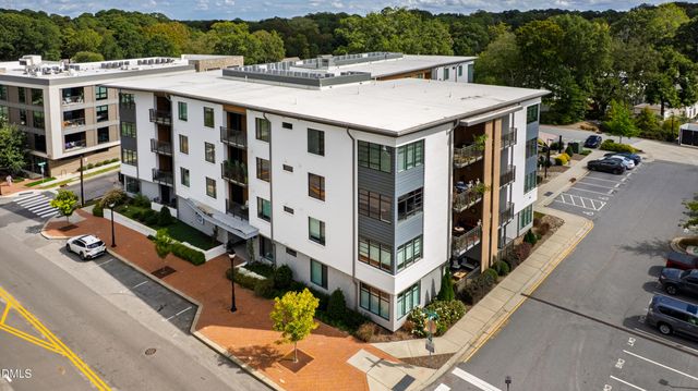 105 Chatham Walk Lane 204, Cary, NC 27511