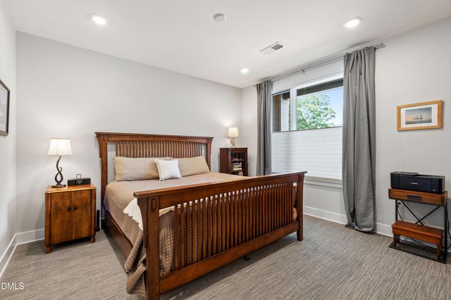 105 Chatham Walk Lane 204, Cary, NC 27511