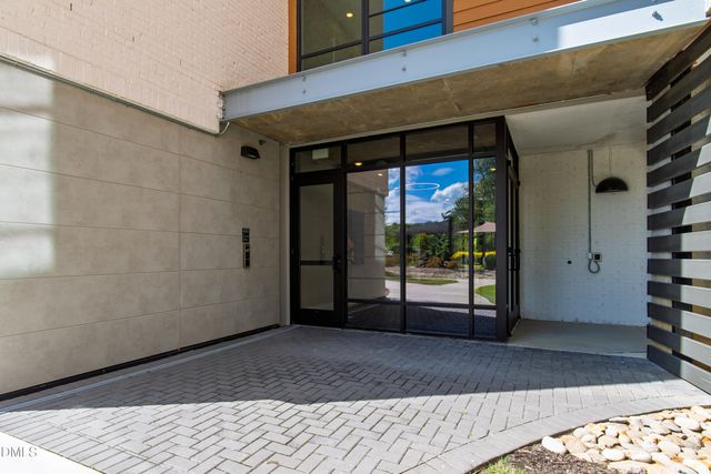 105 Chatham Walk Lane 204, Cary, NC 27511