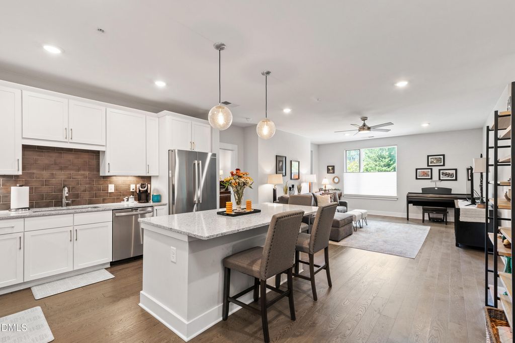 105 Chatham Walk Lane 204, Cary, NC 27511