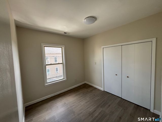 236 Brooks Street 236, Bridgeport, CT 06608