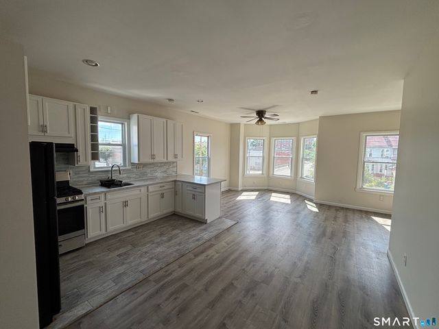 236 Brooks Street 236, Bridgeport, CT 06608