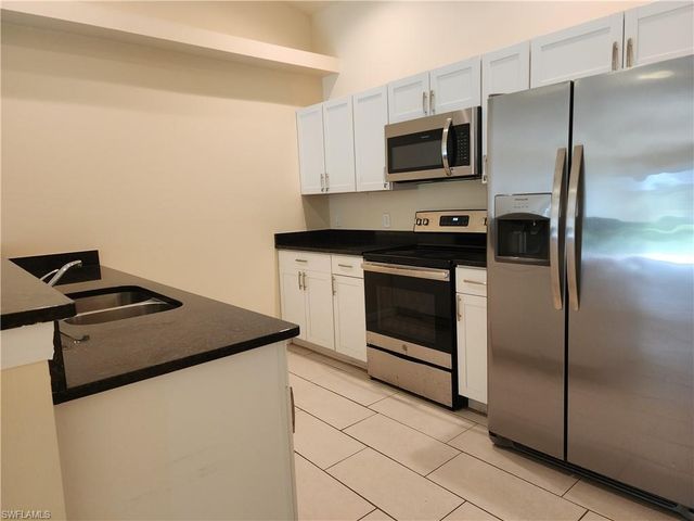 121 SW 16th TER, Cape Coral, FL 33991