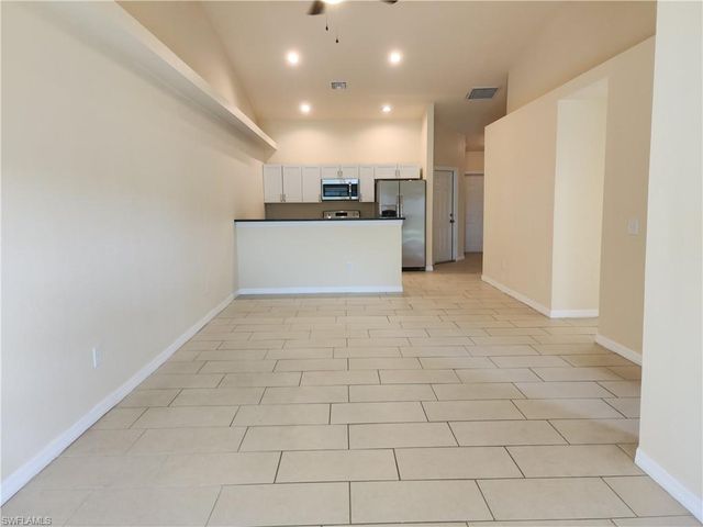 121 SW 16th TER, Cape Coral, FL 33991